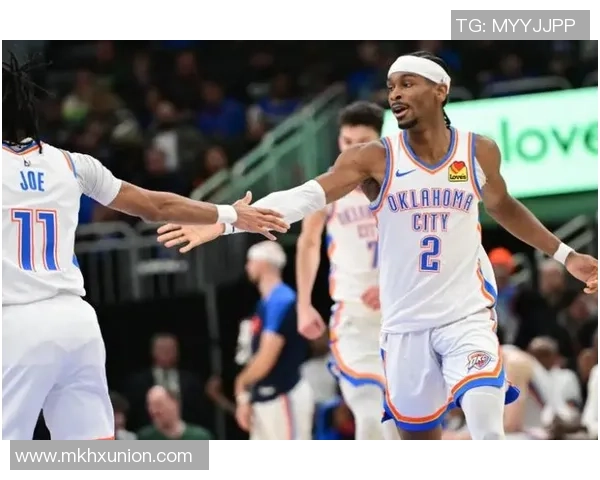 雷霆与雄鹿精彩对决回顾分析赛场亮点与球员表现全解读