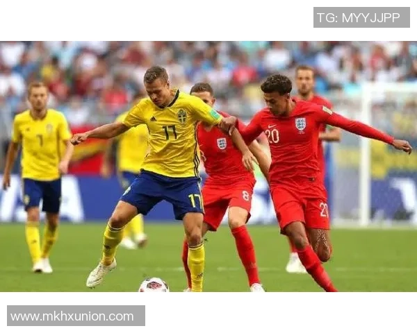 瑞士与英格兰足球对决双方首发阵容详细解析与战术分析 瑞士与英格兰足球对决双方首发阵容详细解析与战术分析