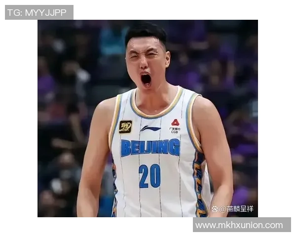 翟晓川：从篮球场上的拼搏者到生活中的追梦人，展现无限可能与坚持精神