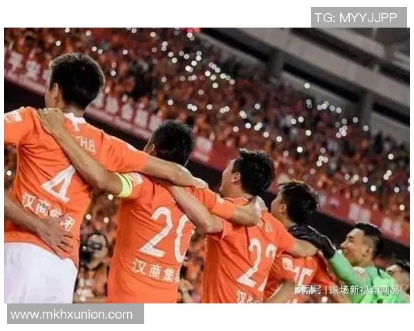 北京足球队技术争议引发热议球迷与专家各抒己见探讨战术与裁判判罚